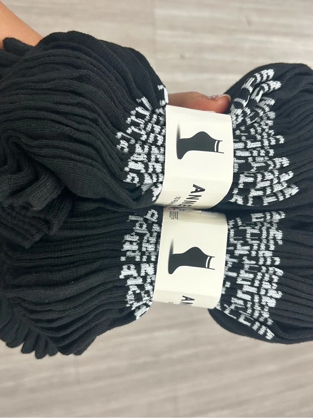 Anne Klein women 20 Packs Black Quarter Socks